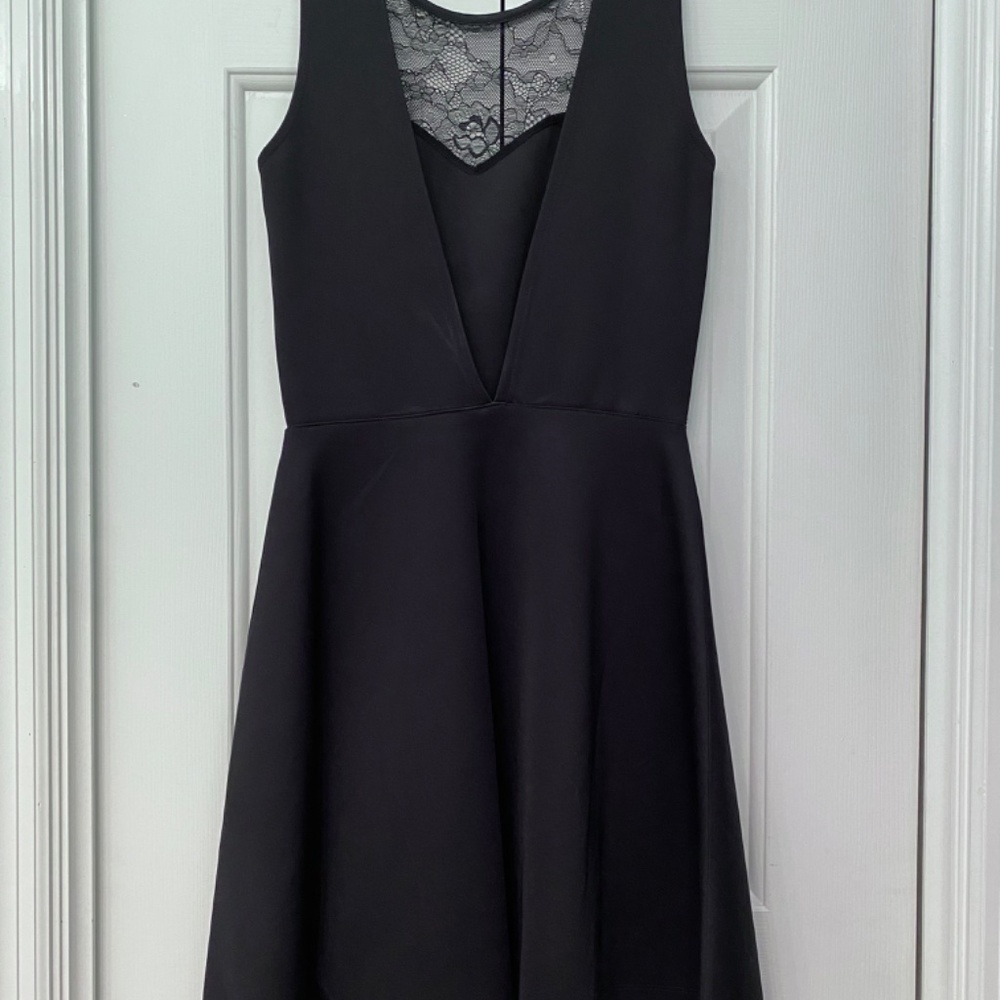 LBD - Picture 3 of 4